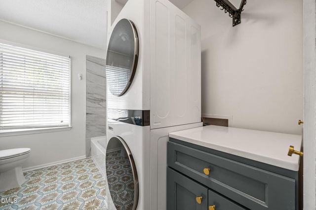 105 E Murray Avenue, Durham, NC 27704