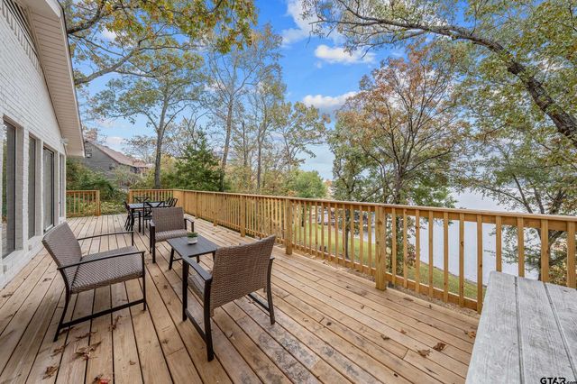 15531 Wilkinson Dr, Tyler, TX 75707