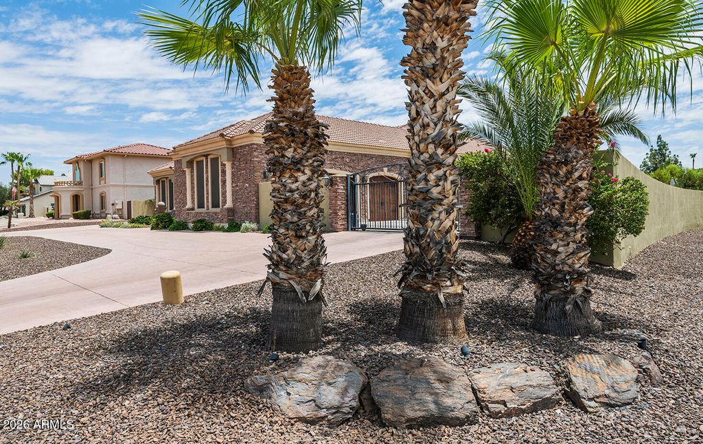 7639 W LIBBY Street, Glendale, AZ 85308 — photo 2