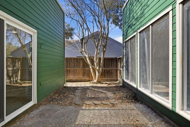 12223 Briar Forest Drive, Houston, TX 77077