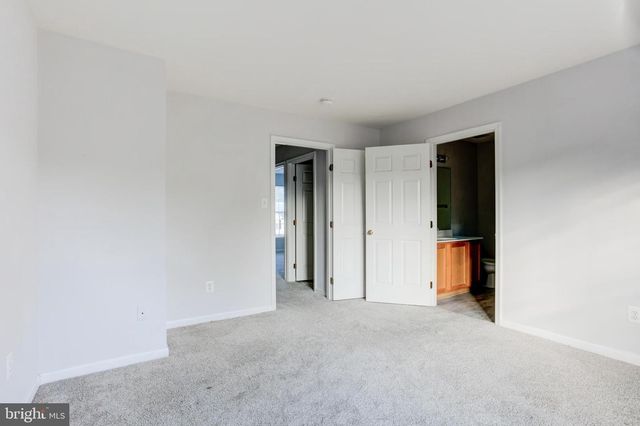 4014 FOUNTAIN BRIDGE CT, Fredericksburg, VA 22408