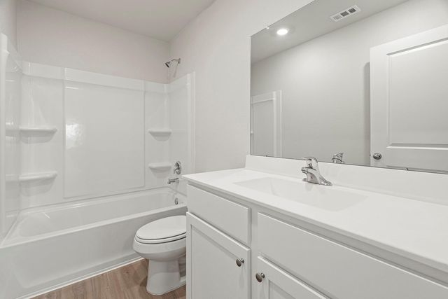 8934 Ice Quartz Drive, Iowa Colony, TX 77583