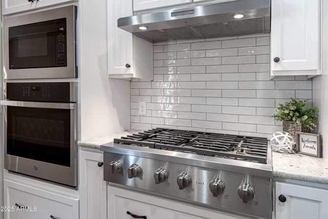 6397 E Red Oak Circle, Hereford, AZ 85615