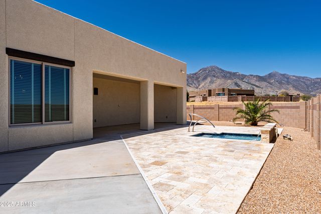 6397 E Red Oak Circle, Hereford, AZ 85615