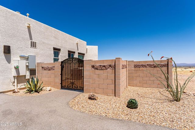 6397 E Red Oak Circle, Hereford, AZ 85615