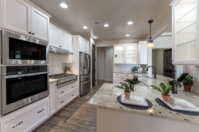 6397 E Red Oak Circle, Hereford, AZ 85615