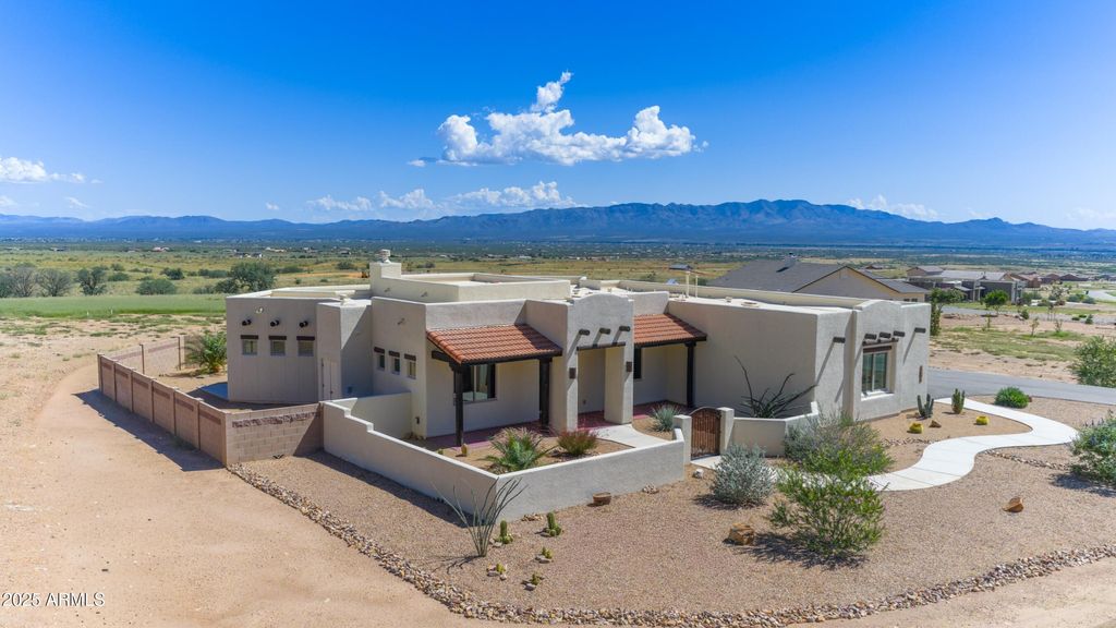 6397 E Red Oak Circle, Hereford, AZ 85615