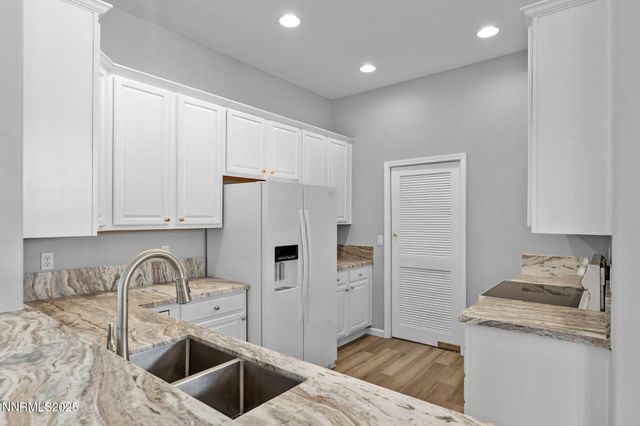 412 Sierra Leaf Circle, Reno, NV 89511