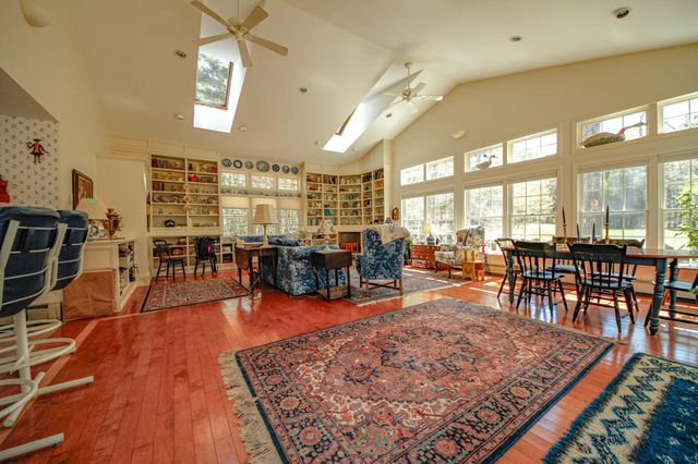 13 Federal Corner Road, Tuftonboro, NH 03816