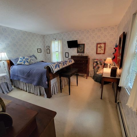 13 Federal Corner Road, Tuftonboro, NH 03816