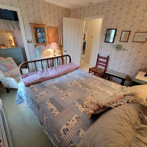 13 Federal Corner Road, Tuftonboro, NH 03816