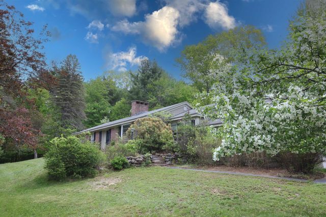 13 Federal Corner Road, Tuftonboro, NH 03816