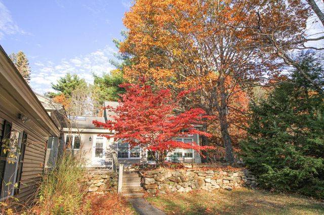 13 Federal Corner Road, Tuftonboro, NH 03816