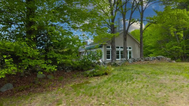 13 Federal Corner Road, Tuftonboro, NH 03816