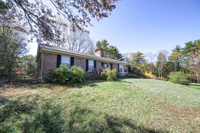 13 Federal Corner Road, Tuftonboro, NH 03816
