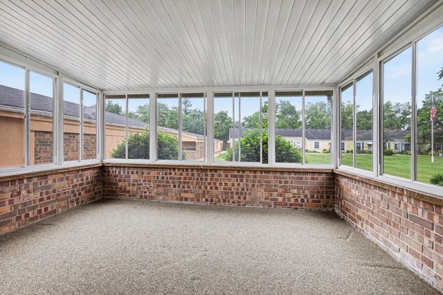 689 Carriage Lane, Georgetown Twp, MI 49428