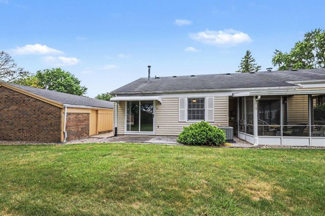 689 Carriage Lane, Georgetown Twp, MI 49428