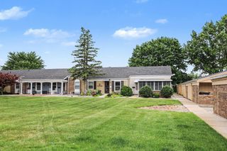 689 Carriage Lane, Georgetown Twp, MI 49428