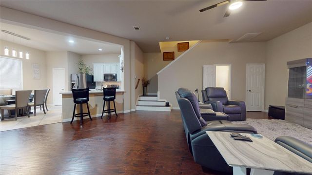 14851 Tuttle Point Drive, Houston, TX 77082
