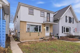 2033 S 77th STREET, West Allis, WI 53219