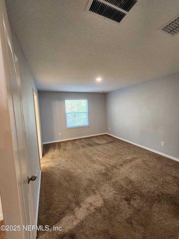 10531 MAIDSTONE COVE Drive, Jacksonville, FL 32218