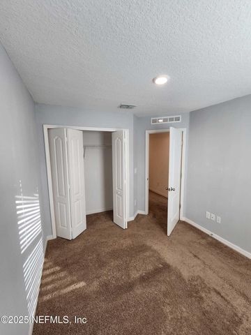 10531 MAIDSTONE COVE Drive, Jacksonville, FL 32218