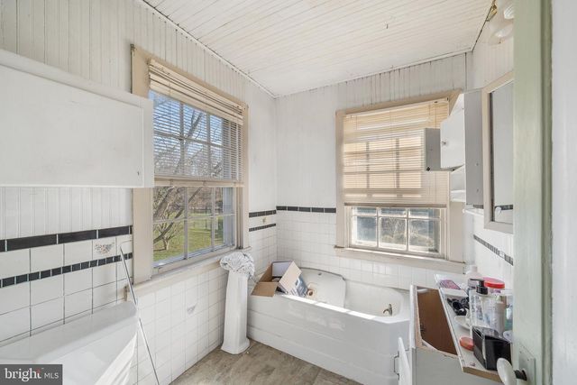 671 LEOPARD RD, Berwyn, PA 19312
