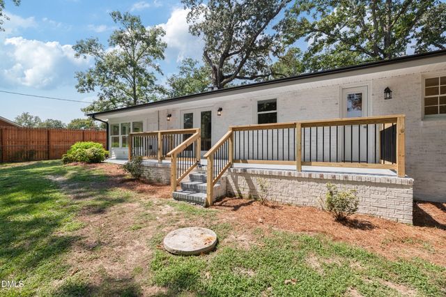 100 E Merlin Drive, Knightdale, NC 27545
