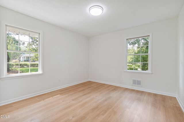 100 E Merlin Drive, Knightdale, NC 27545