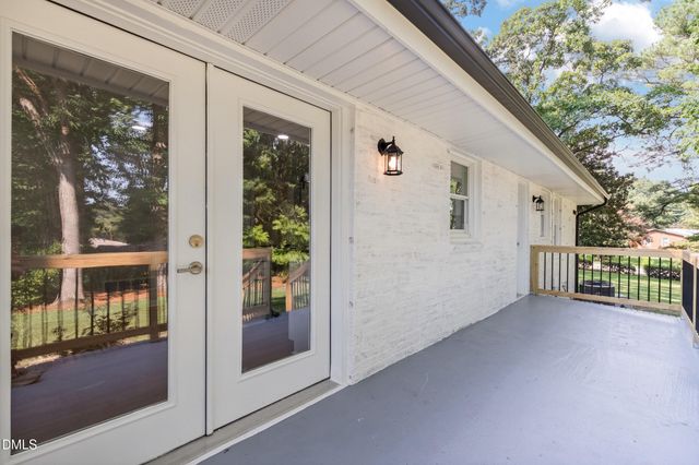 100 E Merlin Drive, Knightdale, NC 27545