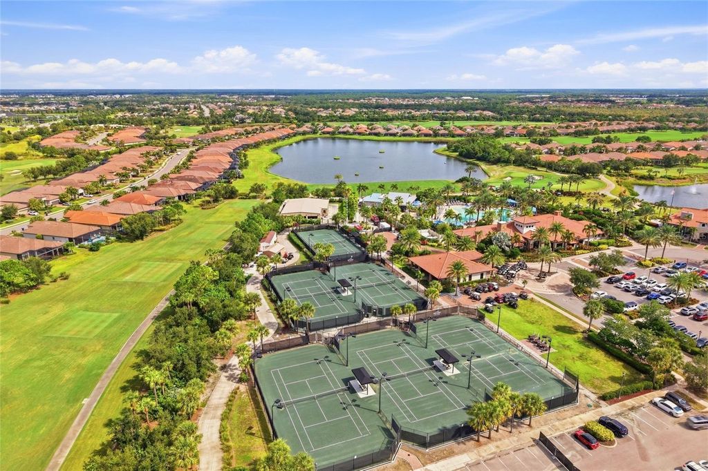 Image 54 of property listing at 13309 MALACHITE DRIVE, Bradenton, FL 34211