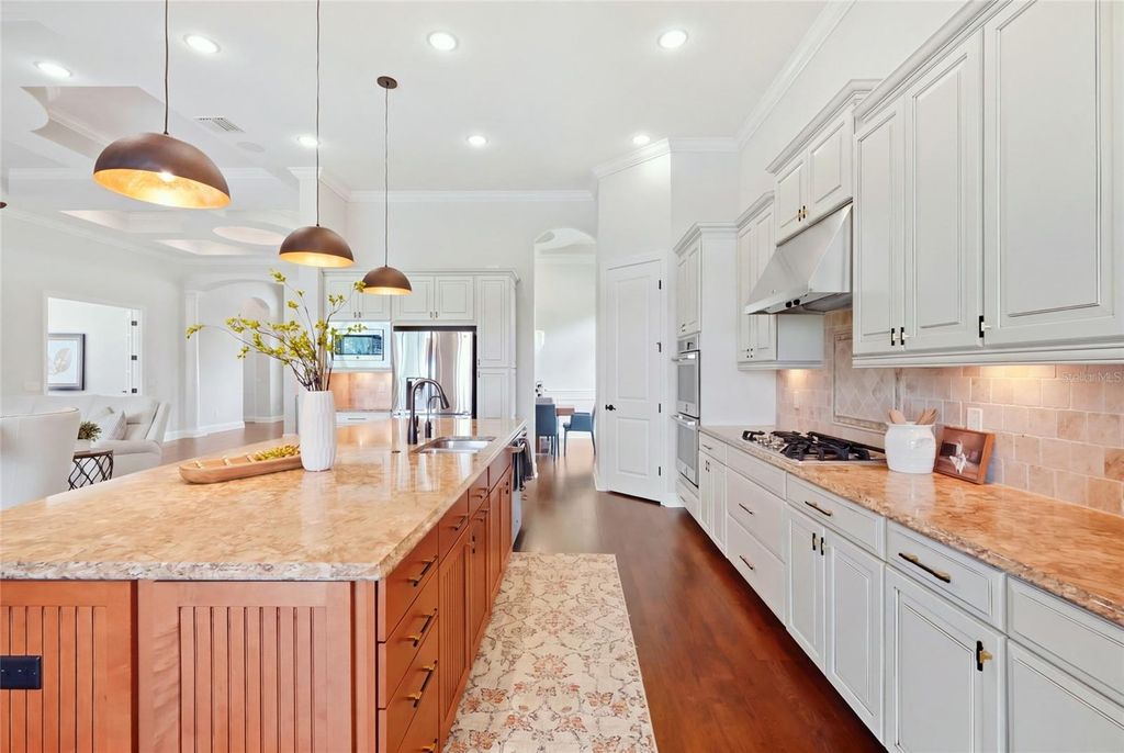 Image 8 of property listing at 13309 MALACHITE DRIVE, Bradenton, FL 34211