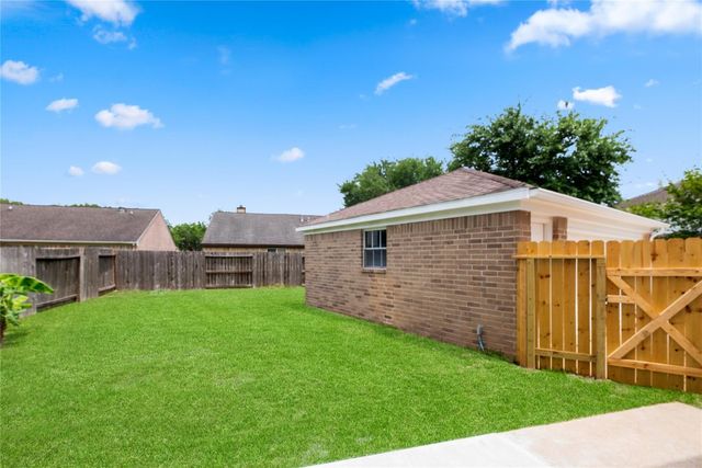 4523 Waterfall Way, Sugar Land, TX 77479