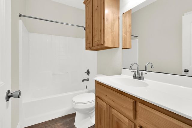 105 Ashlyn Court, Whitesboro, TX 76273