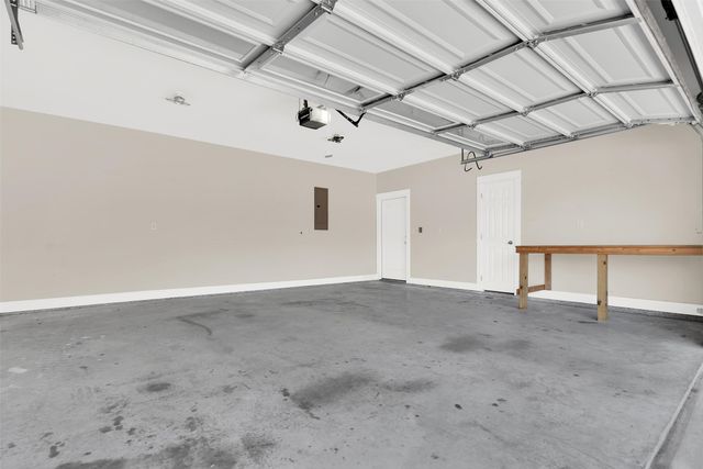 105 Ashlyn Court, Whitesboro, TX 76273