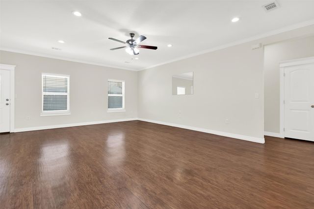 105 Ashlyn Court, Whitesboro, TX 76273