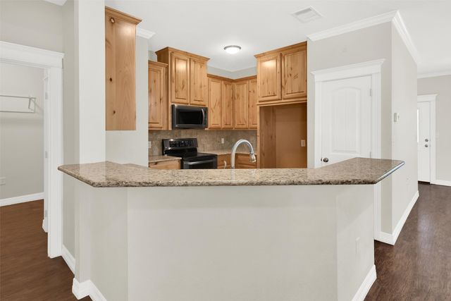 105 Ashlyn Court, Whitesboro, TX 76273