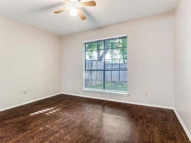 121 Allencrest Drive, White Settlement, TX 76108