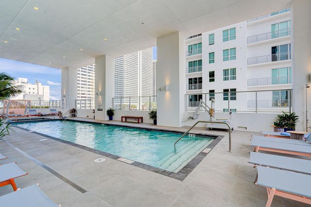 227 NE 2nd Street 2500, Miami, FL 33132