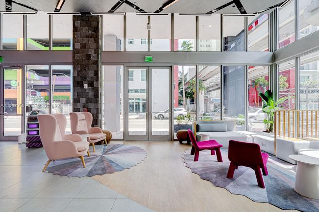 227 NE 2nd Street 2500, Miami, FL 33132