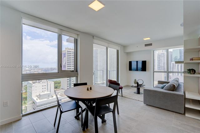 227 NE 2nd Street 2500, Miami, FL 33132