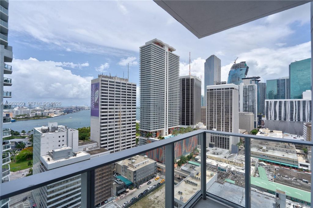 227 NE 2nd Street 2500, Miami, FL 33132