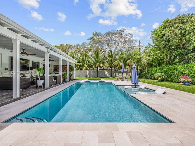 7495 SW 73rd Ter, Miami, FL 33143