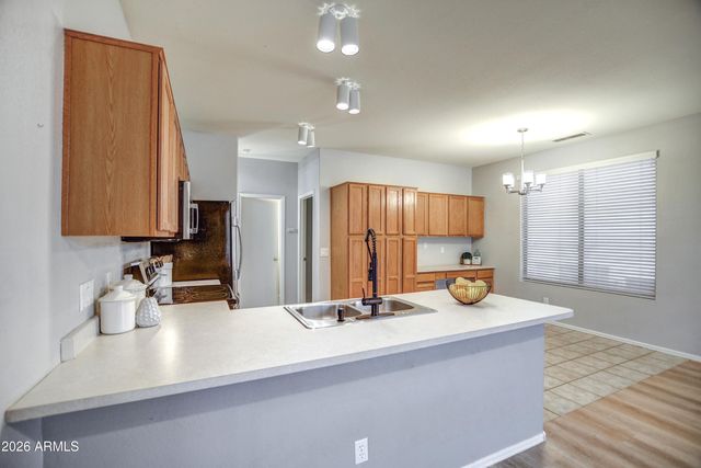 3802 W FALLEN LEAF Lane, Glendale, AZ 85310