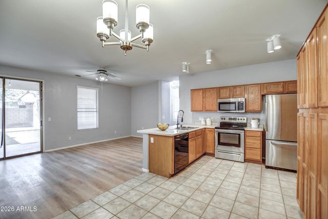 3802 W FALLEN LEAF Lane, Glendale, AZ 85310