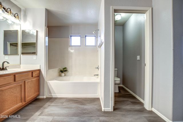 3802 W FALLEN LEAF Lane, Glendale, AZ 85310