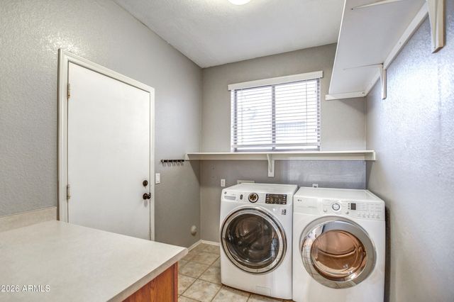 3802 W FALLEN LEAF Lane, Glendale, AZ 85310