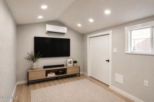 3802 W FALLEN LEAF Lane, Glendale, AZ 85310