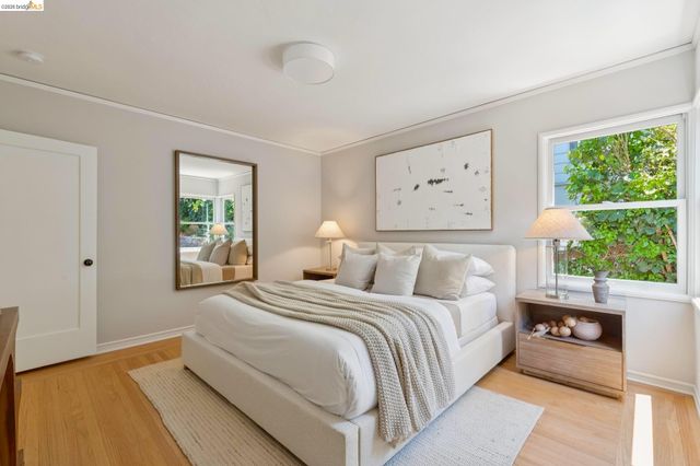 1841 Carter St, Oakland, CA 94602