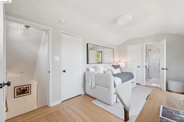 1841 Carter St, Oakland, CA 94602
